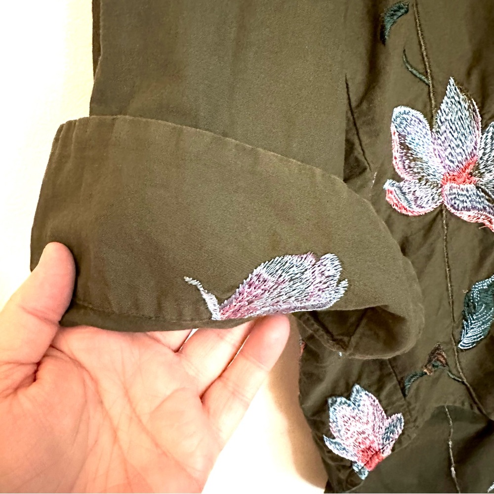 Tensione In Embroidered Oversized Army Green Olive Button Down Shirt Size Small - Picture 5 of 11